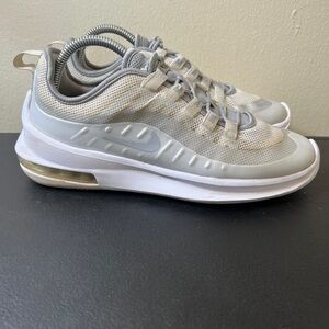 Nike Air Max Shoes AA2168-010 Gray White Women Size 7.5 Casual Fitness Gym